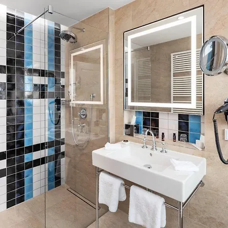 Aalernhues Hotel & Spa Sankt Peter-Ording Exterior photo Bathroom